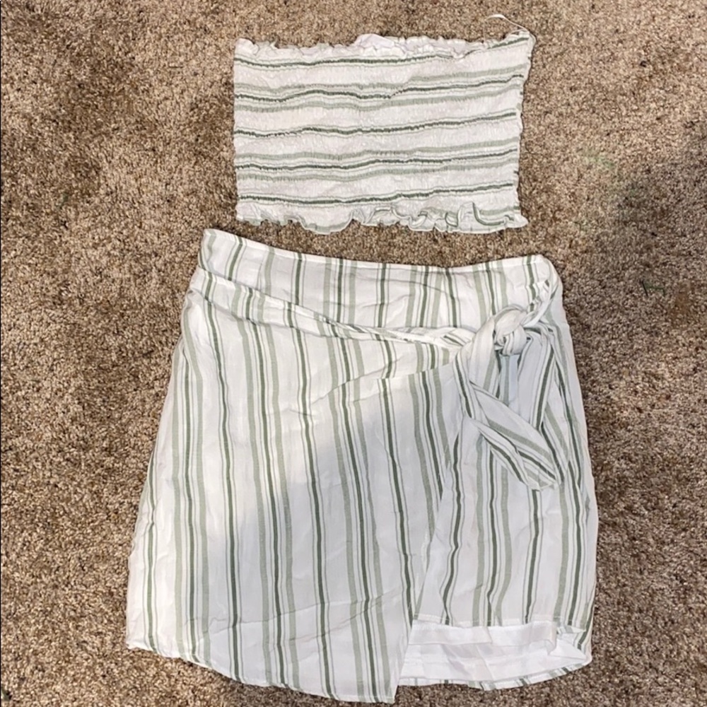 Two piece set